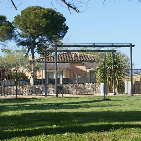 Residence Les Peupliers Loriol-du-Comtat Exterior foto