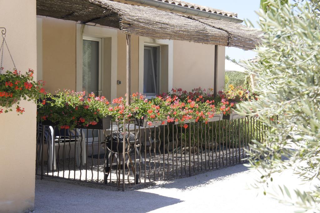 Residence Les Peupliers Loriol-du-Comtat Exterior foto