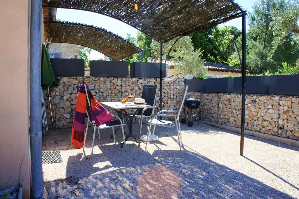 Residence Les Peupliers Loriol-du-Comtat Exterior foto